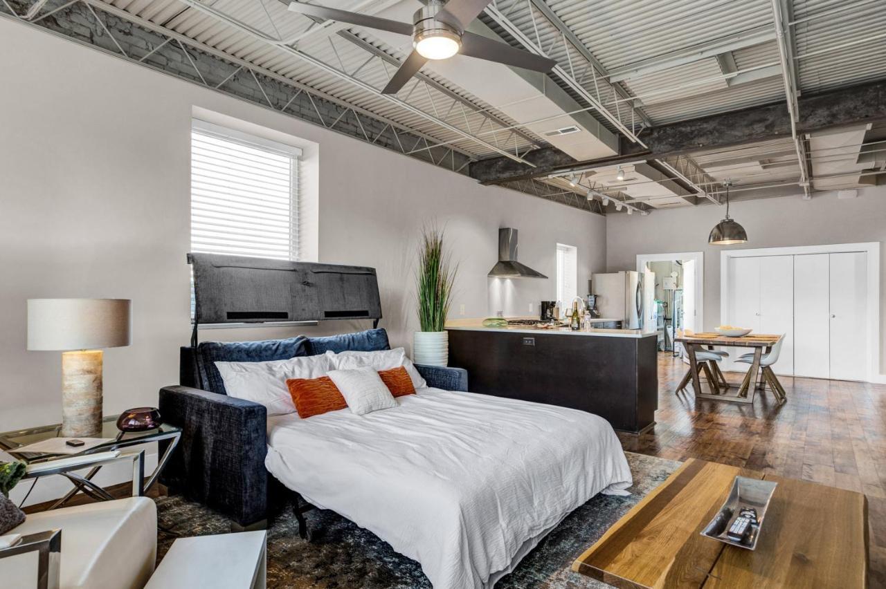A Friendly Staycation - Downtown Greensboro Close To Major Attractions! Exterior photo